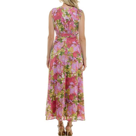 NWT Taylor Floral Print Voile Pleated V-Neck Sleeveless Maxi Dress - Size 8 - Picture 5 of 17